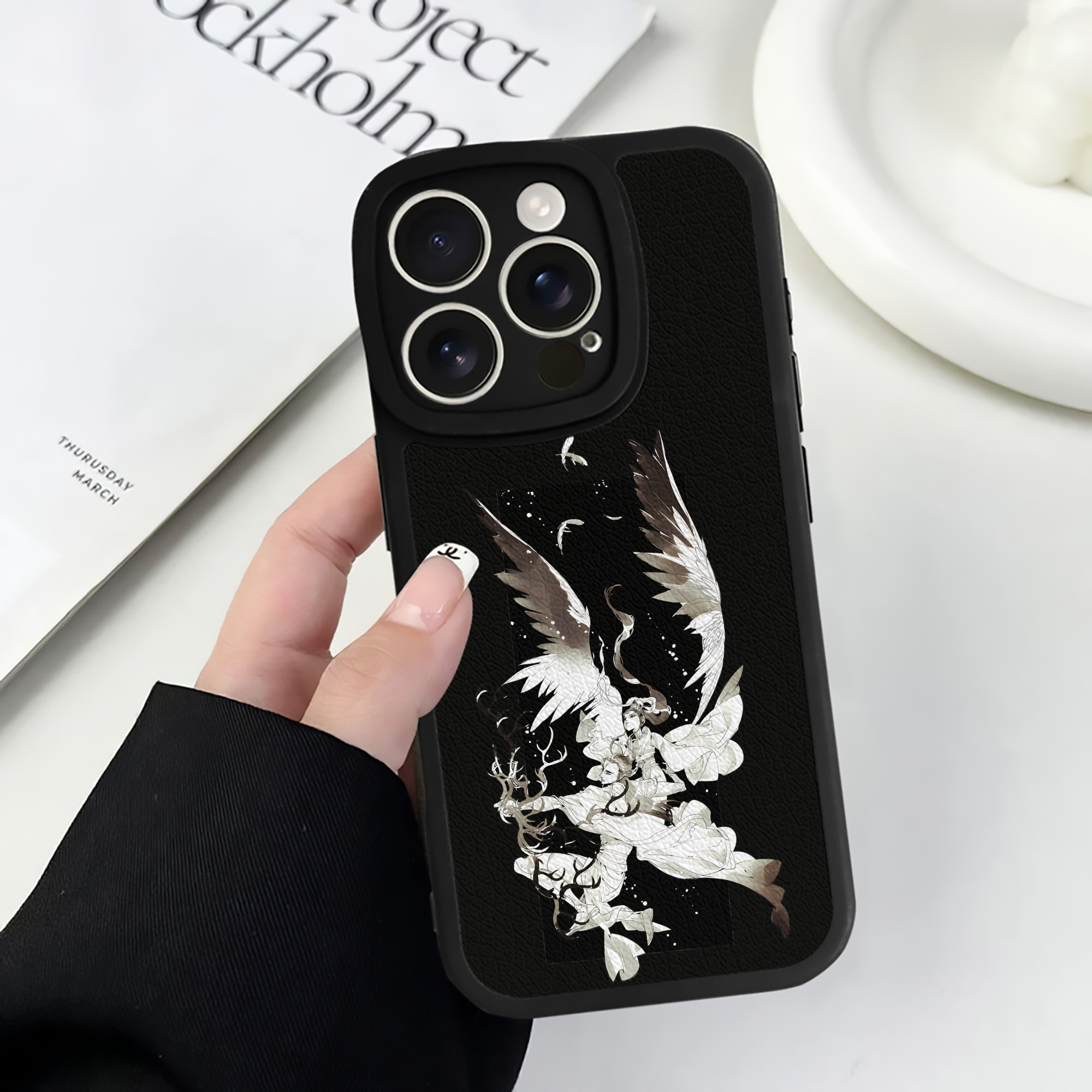 （画像用） Ne Zha 2 ナタ 魔童の大暴れ 【iPhone 16シリーズ対応】シリコンスマホケース（レザー調） 材質：シリコン